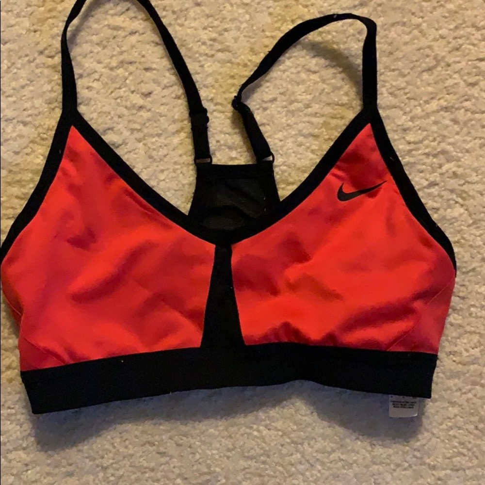 Nike sports bra small